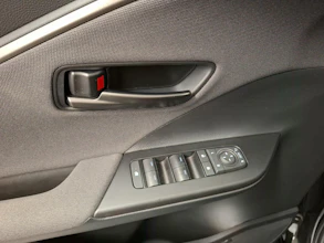 https://vehicle.imgix.net/4240252/c249bd86-4bf8-4d53-901a-36ce26c7bb2f.jpg