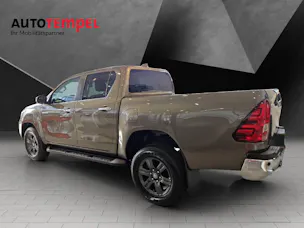 Toyota Hilux Double Cab.-Pick-up 2.8 48038/004