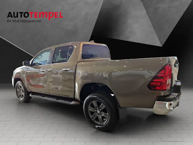 Toyota Hilux Double Cab.-Pick-up 2.8 48038/004