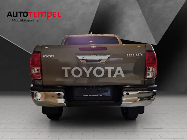 Toyota Hilux Double Cab.-Pick-up 2.8 48038/004