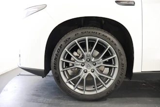https://vehicle.imgix.net/4240310/c204916a-6659-49f9-bf68-cf7feac9a01e.JPG