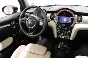Fahrzeugbild MINI F56 Cooper SE