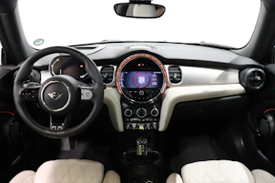 Fahrzeugbild MINI F56 Cooper SE