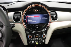 Fahrzeugbild MINI F56 Cooper SE