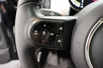 https://vehicle.imgix.net/4240316/a42c6897-e7f4-4b10-879d-c0b0cffd27fd.JPG
