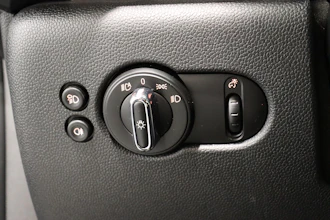 https://vehicle.imgix.net/4240316/aeb9ca18-50fe-4bf0-a63e-3bfa65ad1f16.JPG