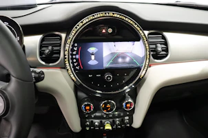 Fahrzeugbild MINI F56 Cooper SE