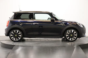 Fahrzeugbild MINI F56 Cooper SE