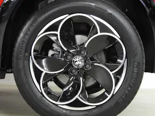 Alfa Romeo Junior 1.2 Ibrida