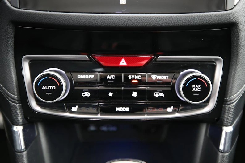 Fahrzeugbild SUBARU FORESTER