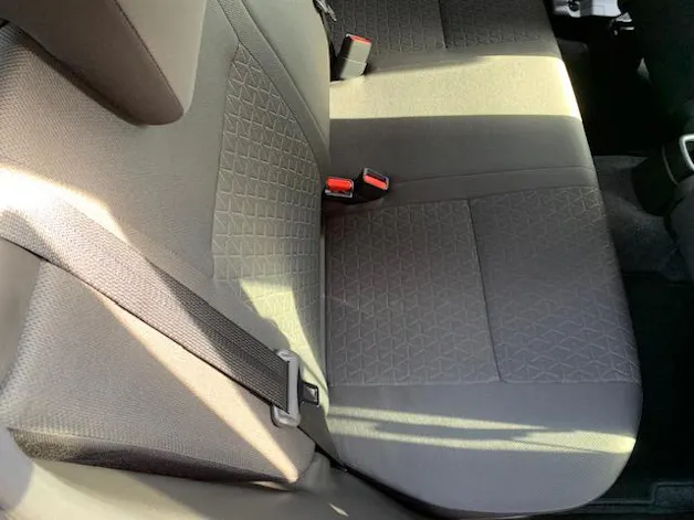 Suzuki Swift 1.2 Sakura Top Hybrid 4x4