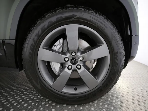 Land Rover Defender 110 3.0 D I6 350 X-Dynamic HSE