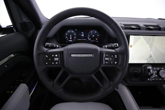 https://vehicle.imgix.net/4240374/1ed255f6-1085-4eb5-be9a-a0733972b5f7.jpg