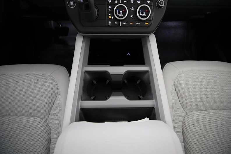image du véhicule LAND ROVER DEFENDER