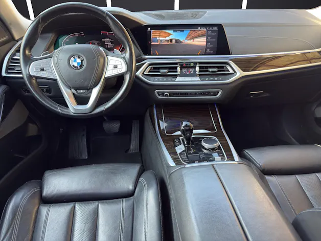 BMW X7 30d xDrive SAG 6 Plätzer, El. abschwenkbare Anhängerkupplung usw...