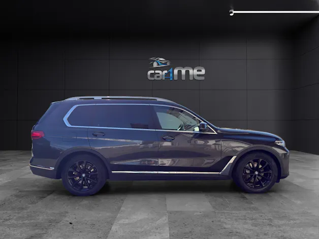 BMW X7 30d xDrive SAG 6 Plätzer, El. abschwenkbare Anhängerkupplung usw...