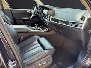 BMW X7 30d xDrive SAG 6 Plätzer, El. abschwenkbare Anhängerkupplung usw...