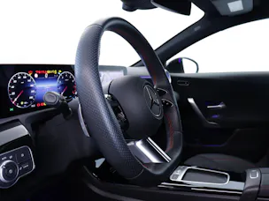 Mercedes-Benz A 180 AMG Line