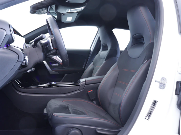 Fahrzeugbild MERCEDES-BENZ A 180
