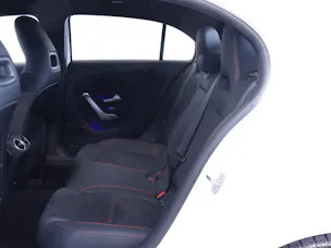 Mercedes-Benz A 180 AMG Line