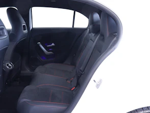 Fahrzeugbild MERCEDES-BENZ A 180 AMG Line