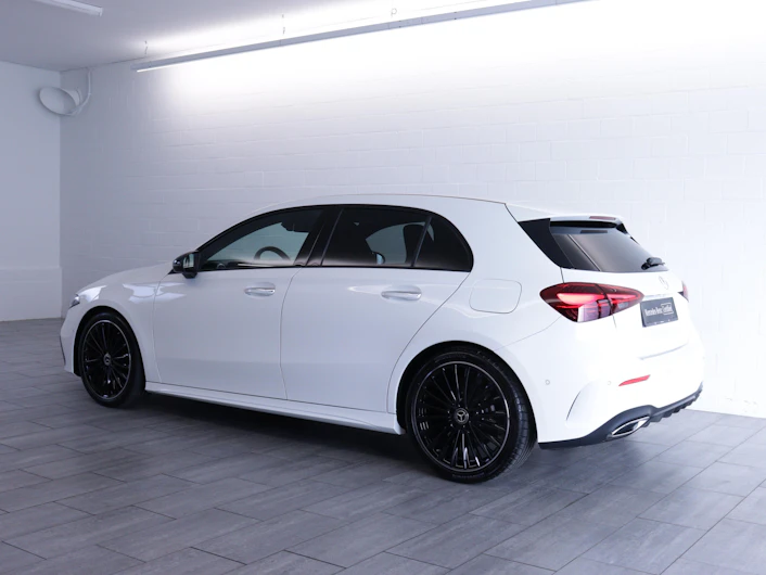 Fahrzeugbild MERCEDES-BENZ A 180