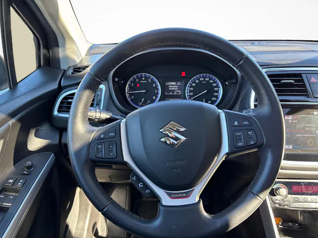 Suzuki SX4 S-Cross 1.4 T Compact+ 4x4
