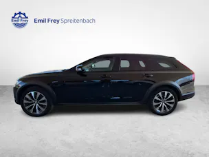 Volvo V90 Cross Country 2.0 B5 Plus AWD