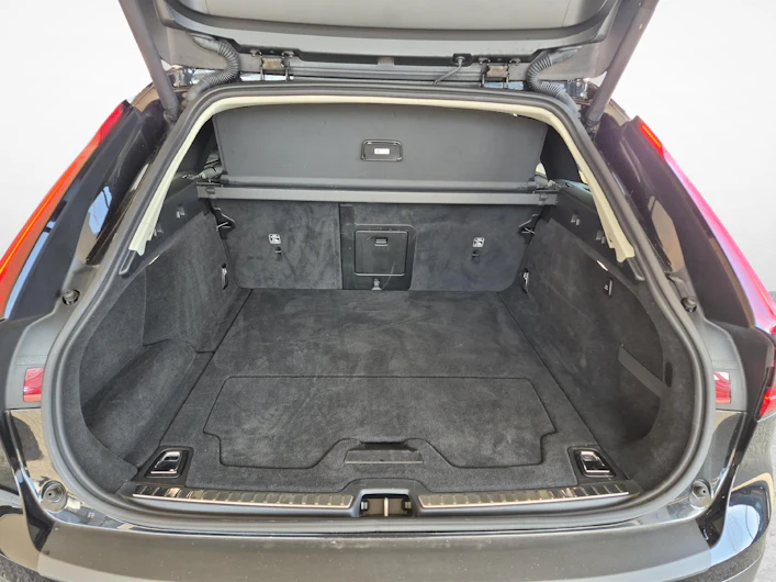 immagine del veicolo VOLVO V90