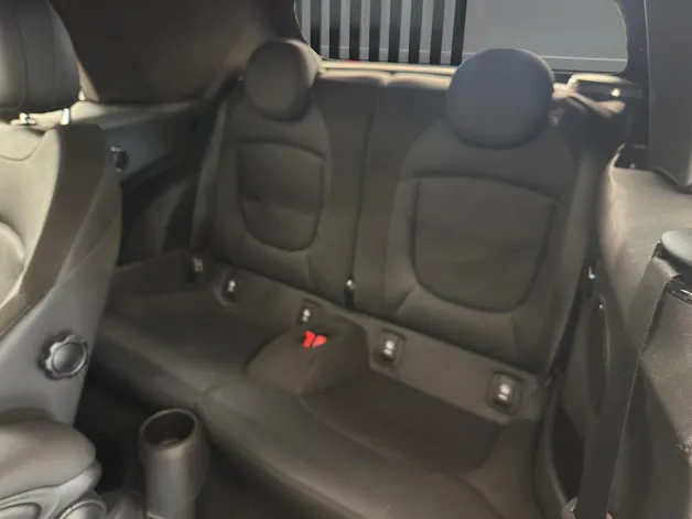 Mini Cabrio F57 2.0i Cooper S  MINI YOURS TRIM II
