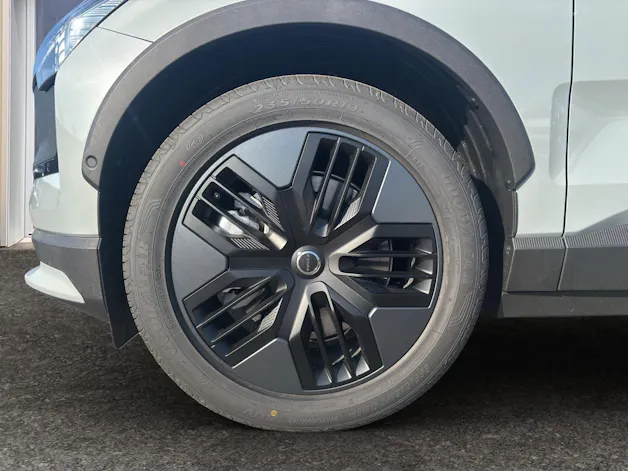Volvo EX30 CC E60 Twin Performance AWD