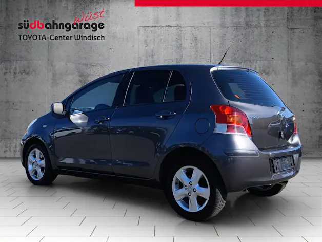 Toyota Yaris 1.33 VVT-i Linea Luna
