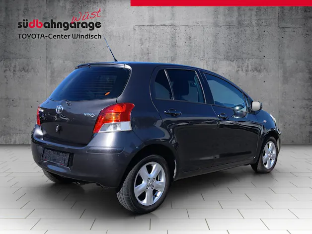 Toyota Yaris 1.33 VVT-i Linea Luna