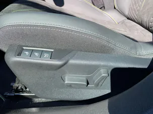 Peugeot 208 1.2 Hybrid 145 GT