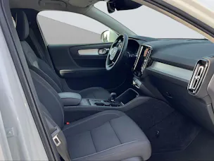 Volvo XC40 2.0 B4 MH Momentum