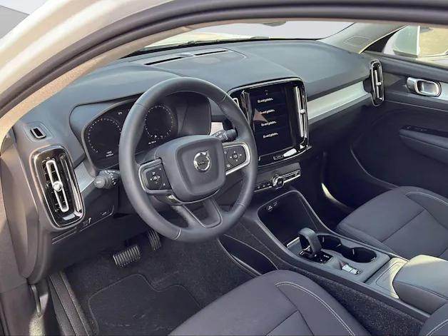 Volvo XC40 2.0 B4 MH Momentum