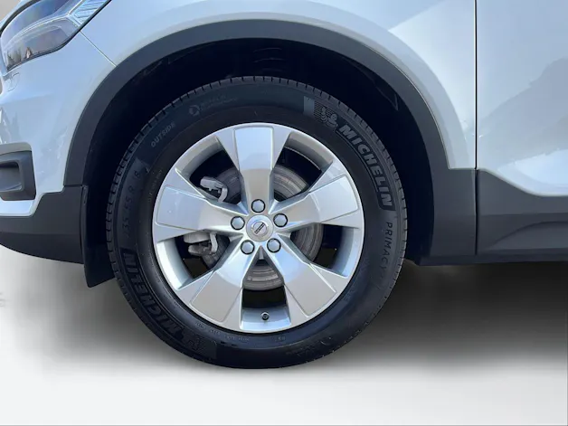 Volvo XC40 2.0 B4 MH Momentum