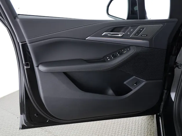 BMW 230e xDrive paddles Active Tourer
