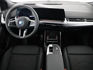 BMW 230e xDrive paddles Active Tourer