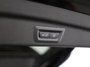 BMW 230e xDrive paddles Active Tourer