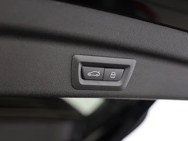 BMW 230e xDrive paddles Active Tourer