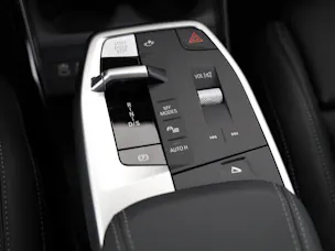 BMW 230e xDrive paddles Active Tourer