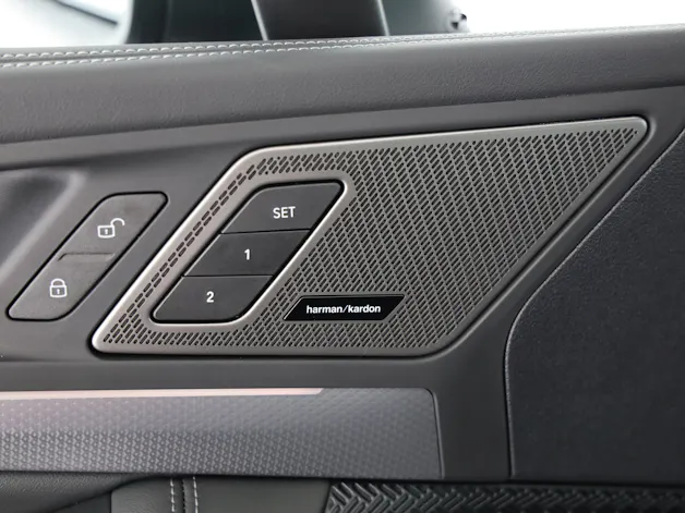 BMW 230e xDrive paddles Active Tourer