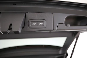 image du véhicule VOLVO XC60 2.0 T6 TE Ultra Dark eAWD