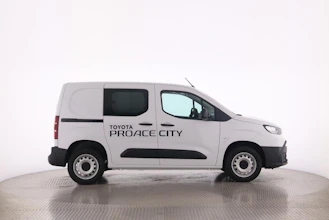 https://vehicle.imgix.net/4240786/a66978da-e71f-4131-9b23-a12a9301437e.jpg