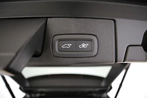 immagine del veicolo VOLVO XC60 2.0 T6 TE Ultra Dark eAWD