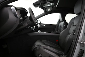 https://vehicle.imgix.net/4240826/4ceeca9f-9098-4741-984a-d0ac8098a3e5.jpg