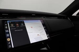 image du véhicule LAND ROVER Range Rover Sport 3.0 I6 P460e SE Dynamic inkl. Gratis-Service