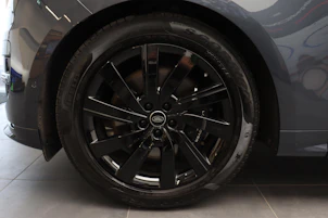 image du véhicule LAND ROVER Range Rover Sport 3.0 I6 P460e SE Dynamic inkl. Gratis-Service