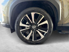 https://vehicle.imgix.net/4240861/d3559724-5048-4229-904b-c604c78d85fc.jpg